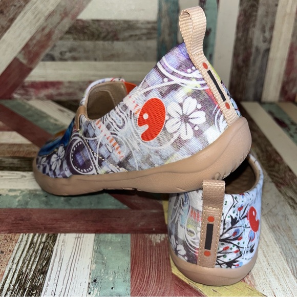 UIN Cheer Up Kitty Cat Slip On Toledo Loafers Shoes Canvas Loose Toe Box EUC 7.5 - Picture 3 of 15